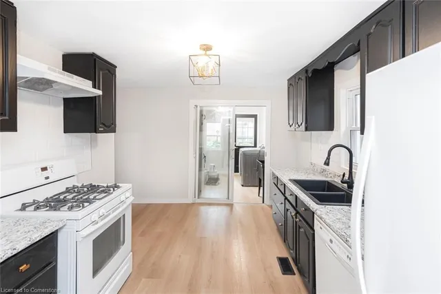Additional property image - 583 John Street St