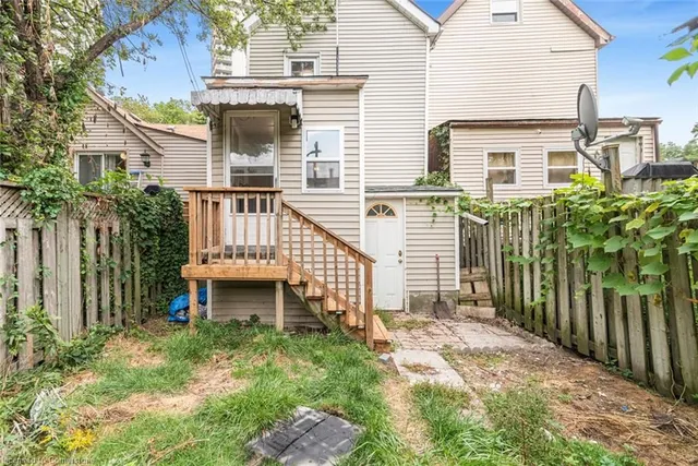 Additional property image - 583 John Street St
