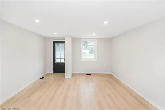 Additional property image - 583 John Street St