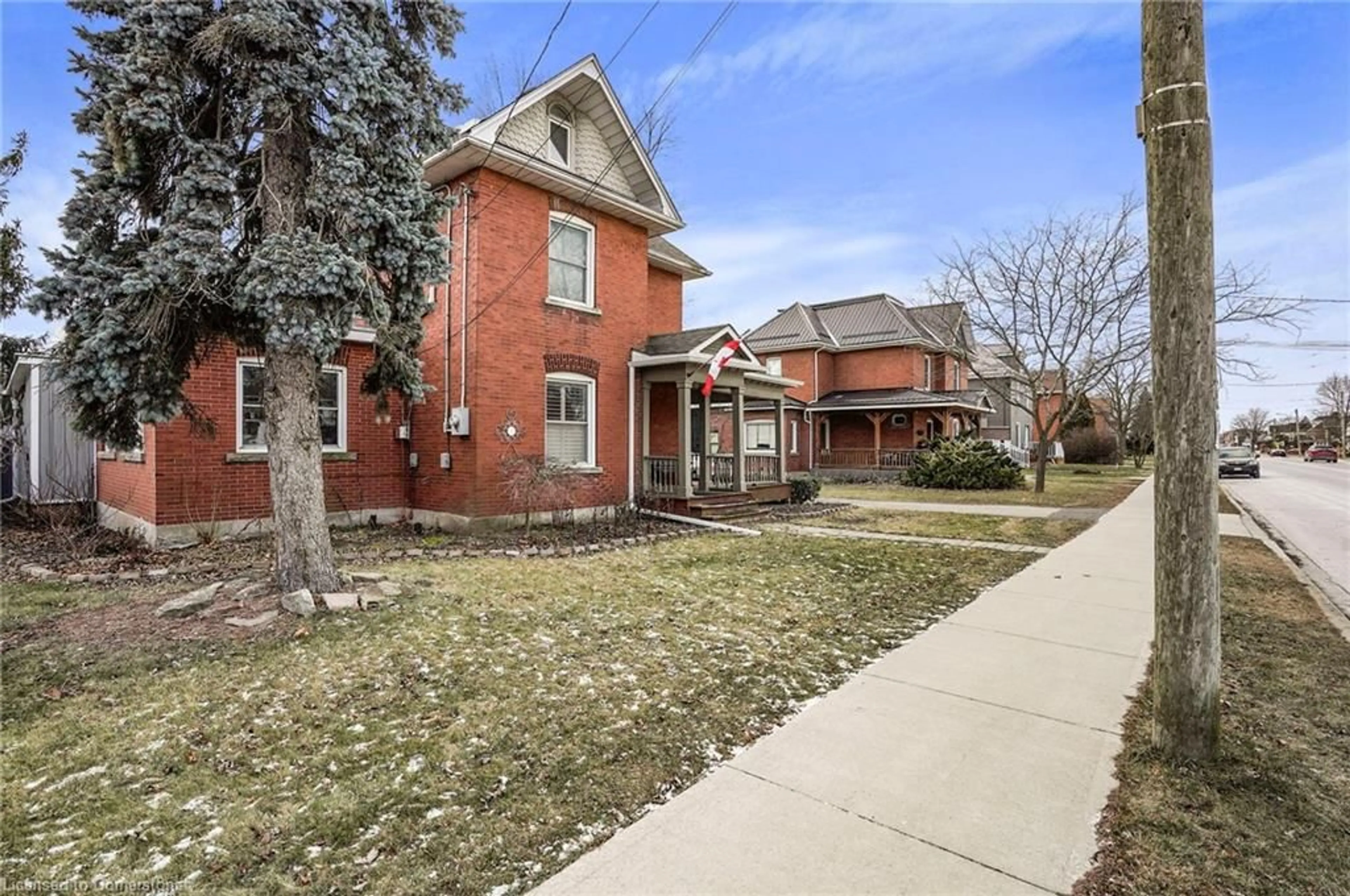Home with brick exterior material, street for 66 King St, Haldimand Ontario N0A 1H0