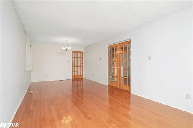 Additional property image - 15 Oakington Pl