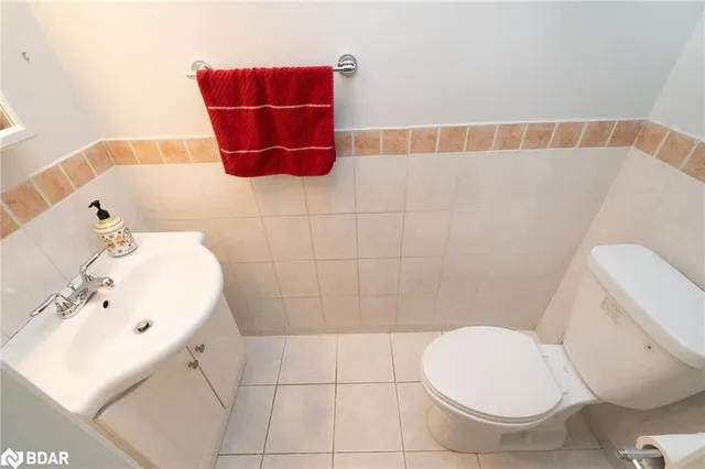 Additional property image - 15 Oakington Pl