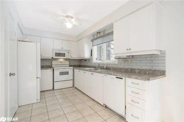 Additional property image - 15 Oakington Pl