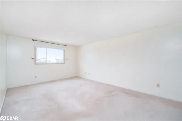 Additional property image - 15 Oakington Pl