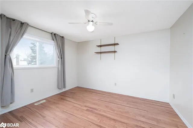 Additional property image - 15 Oakington Pl