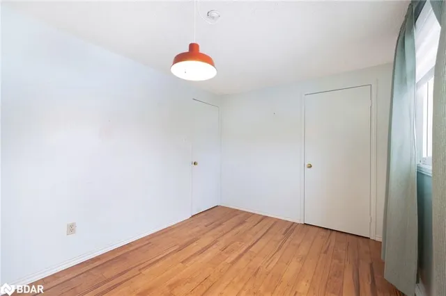 Additional property image - 15 Oakington Pl