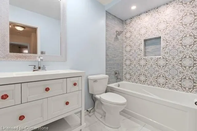 Additional property image - 1 Glendee Crt