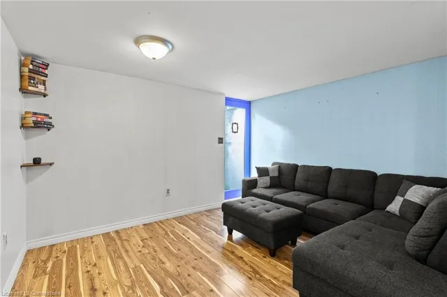 Additional property image - 1 Glendee Crt