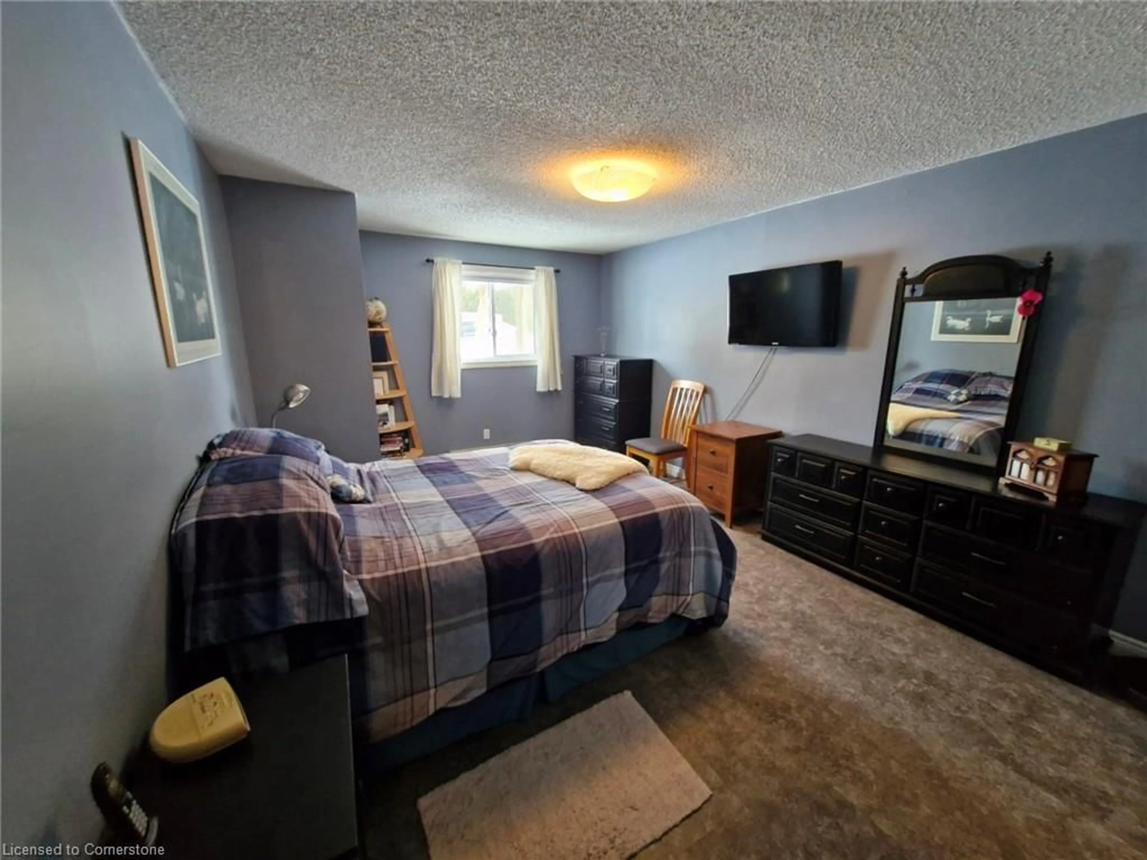 A pic of a room for 460 Durham St #106, Mount Forest Ontario N0G 2L1