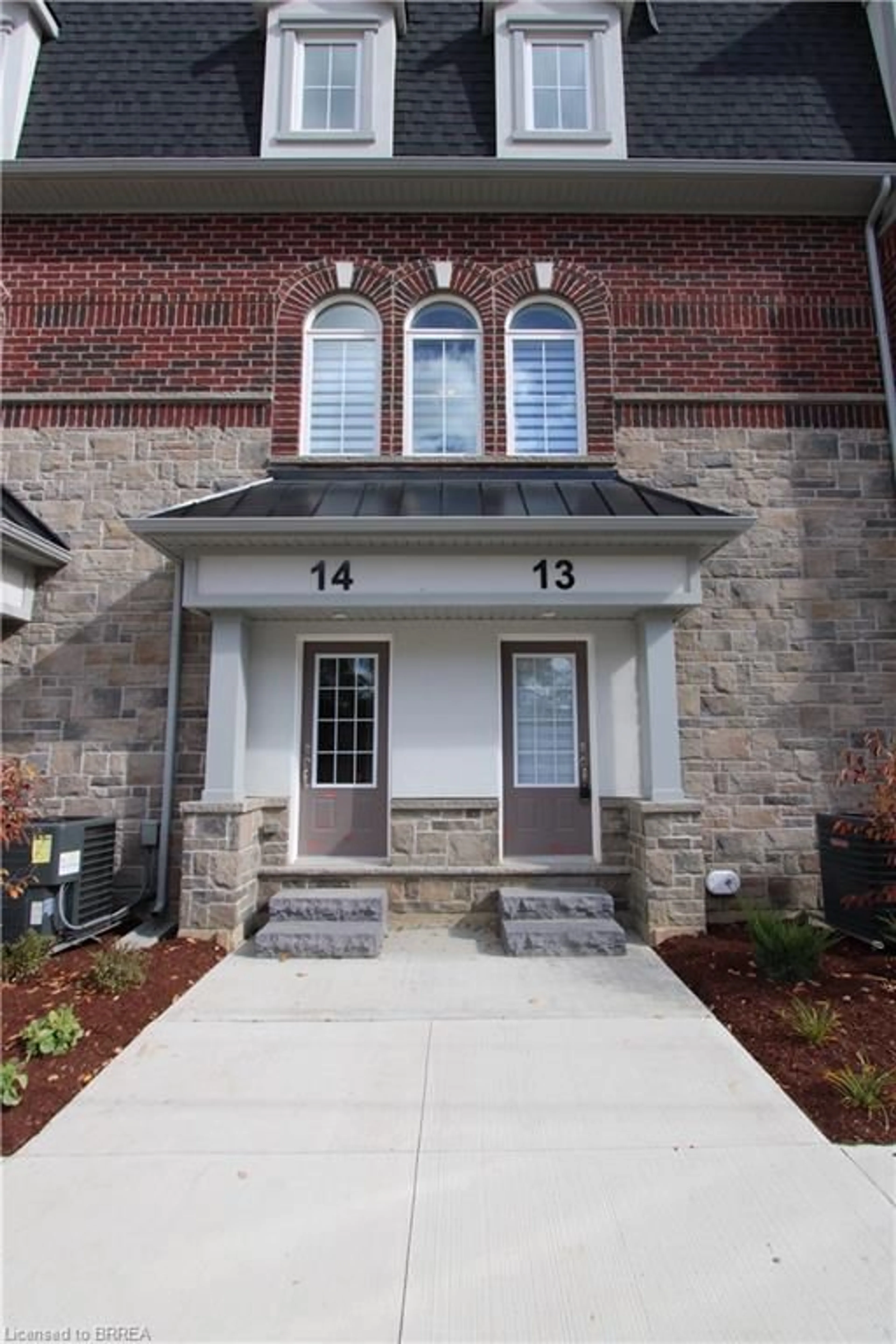 Home with brick exterior material, street for 677 Park Rd #13, Brantford Ontario N3R 0A2