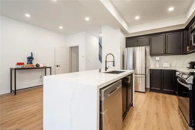 Additional image 35 of 370 Stonehenge Dr Unit 19