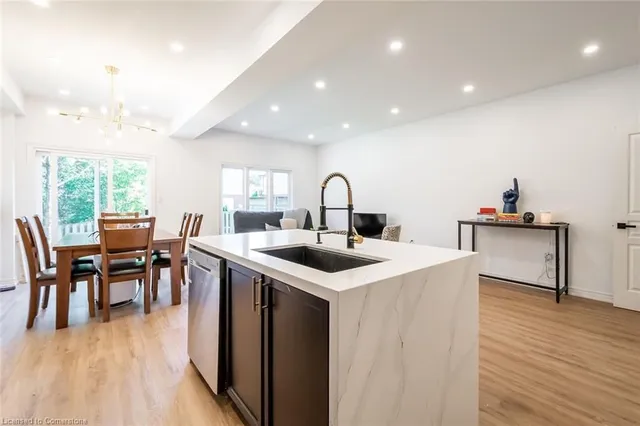 Additional image 31 of 370 Stonehenge Dr Unit 19