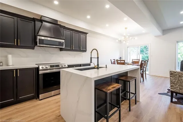 Additional image 30 of 370 Stonehenge Dr Unit 19