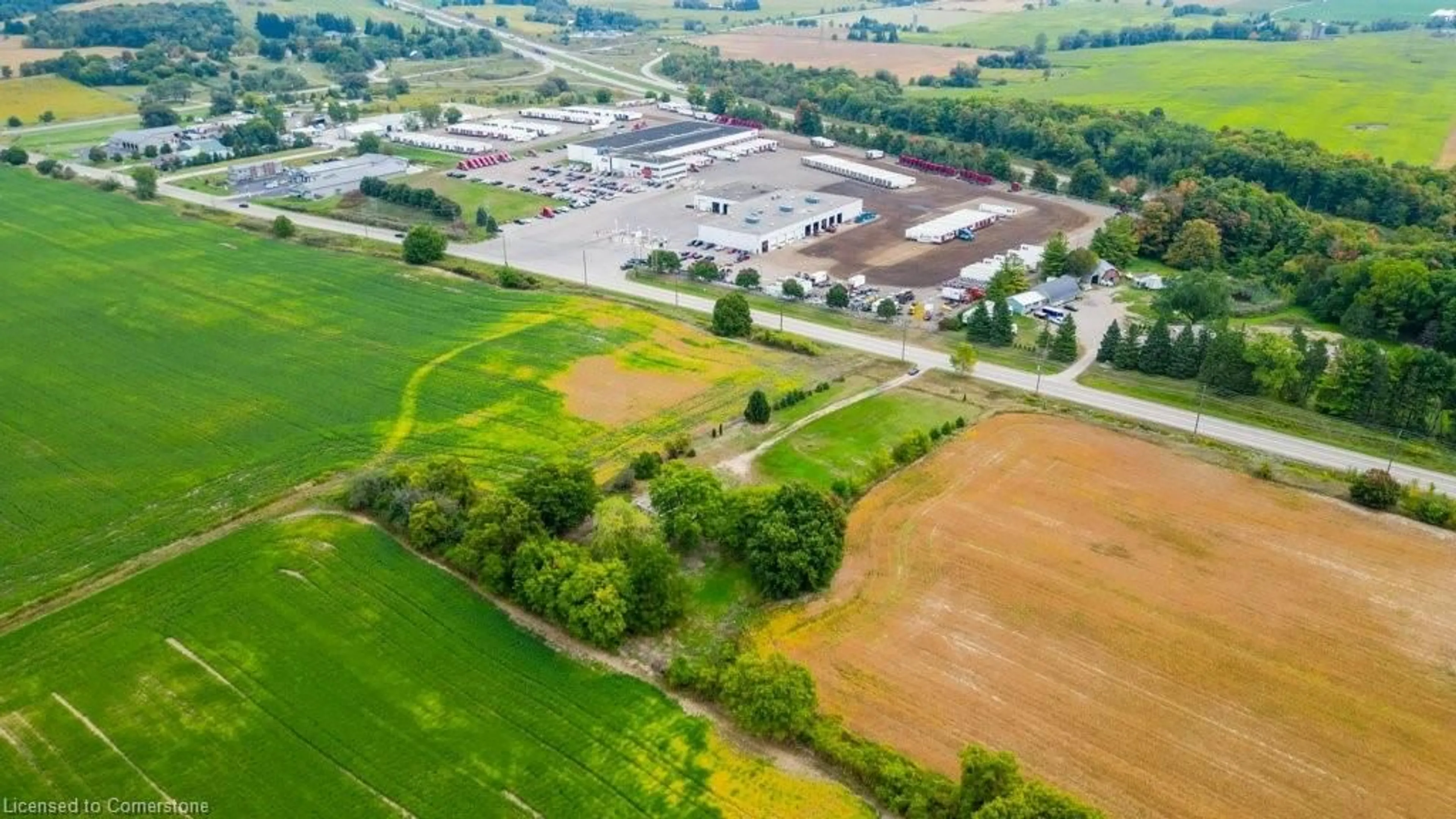 A pic from outside/outdoor area/front of a property/back of a property/a pic from drone, unknown for 1532 Gingerich Rd, Baden Ontario N3A 3J7