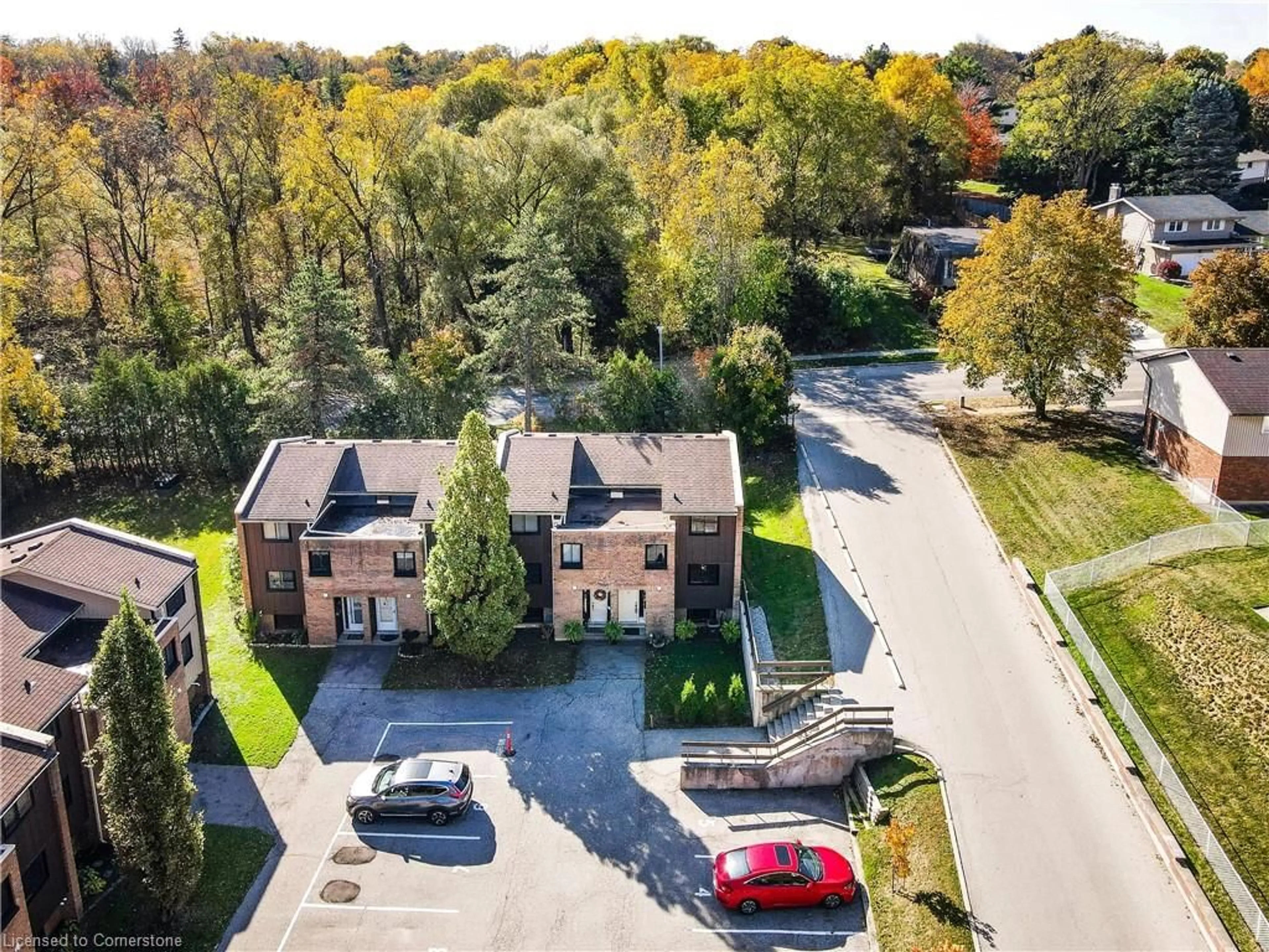 A pic from outside/outdoor area/front of a property/back of a property/a pic from drone, street for 220 Salisbury Ave #1, Cambridge Ontario N1S 1K5