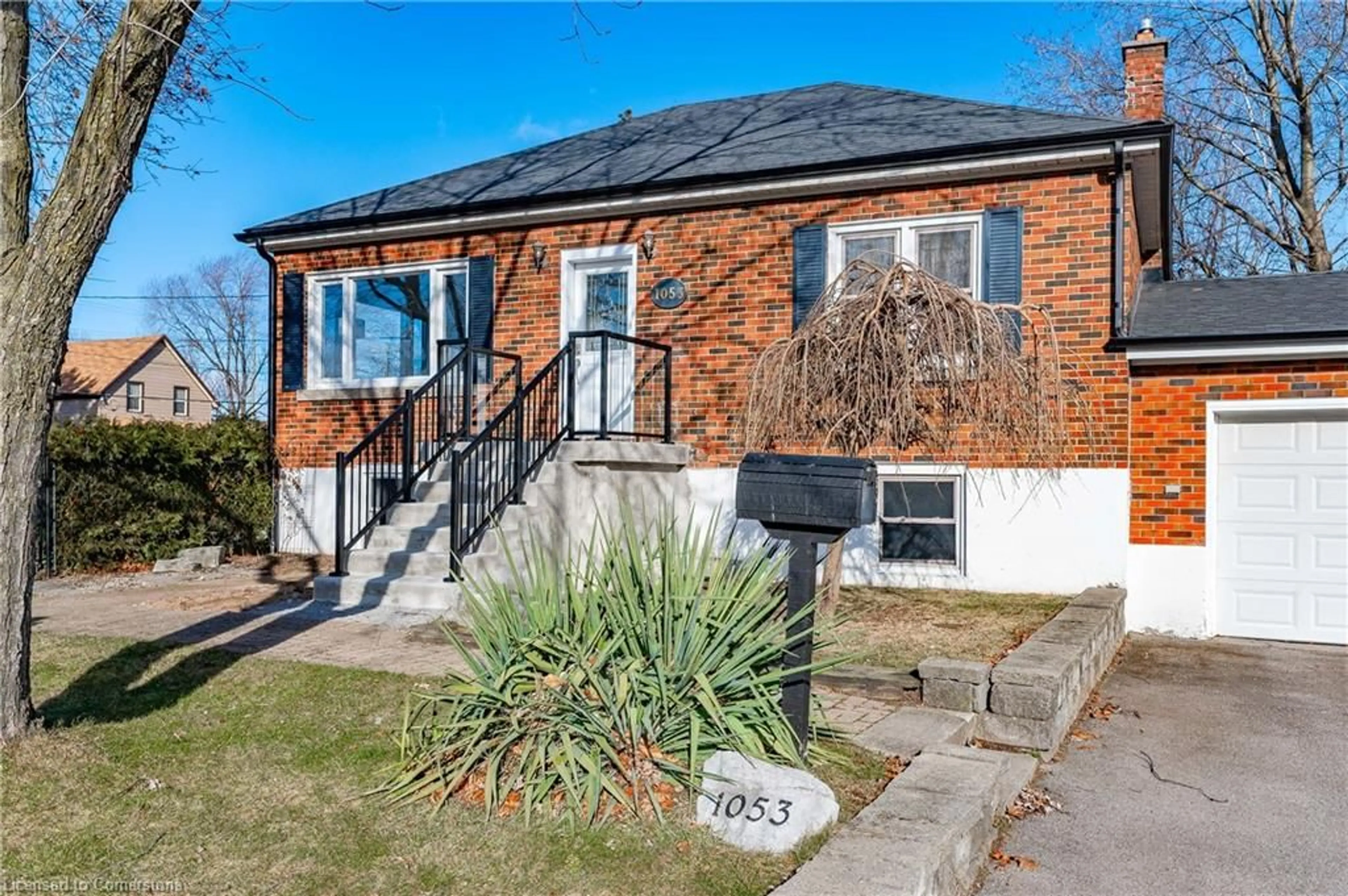 Home with brick exterior material, street for 1053 Helena St, Burlington Ontario L7R 3V5