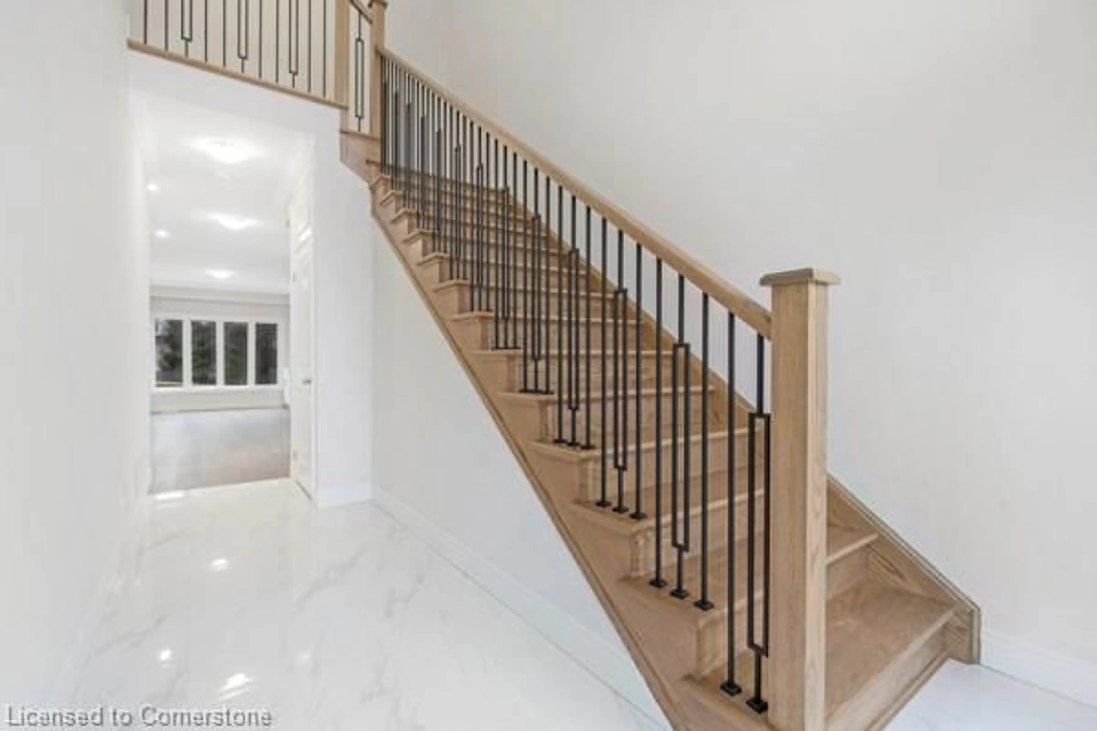 Stairs for 447 A Stone Church Rd, Hamilton Ontario L9B 1R7