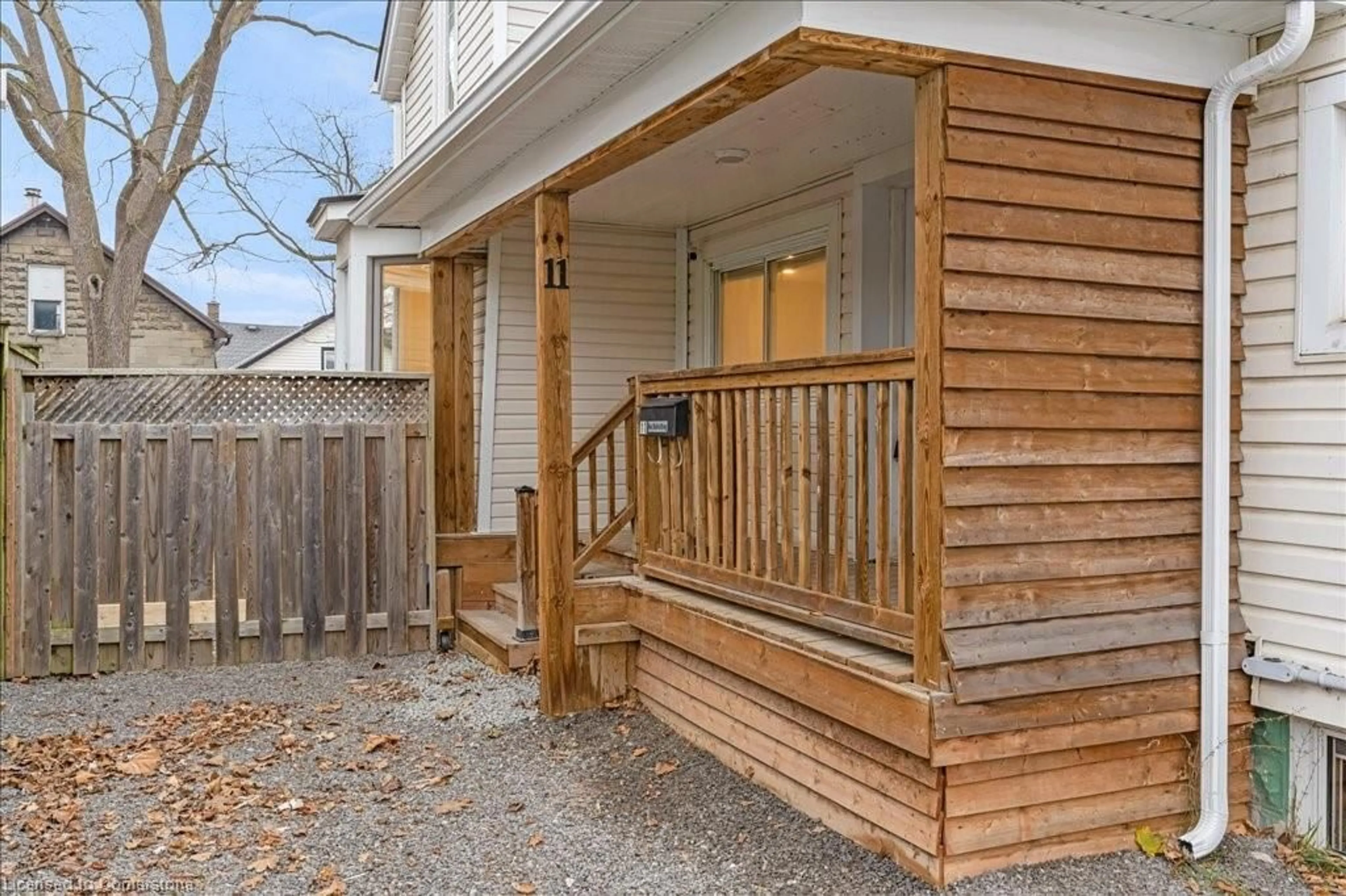 Patio, street for 11 Albina St, Welland Ontario L3C 1P2