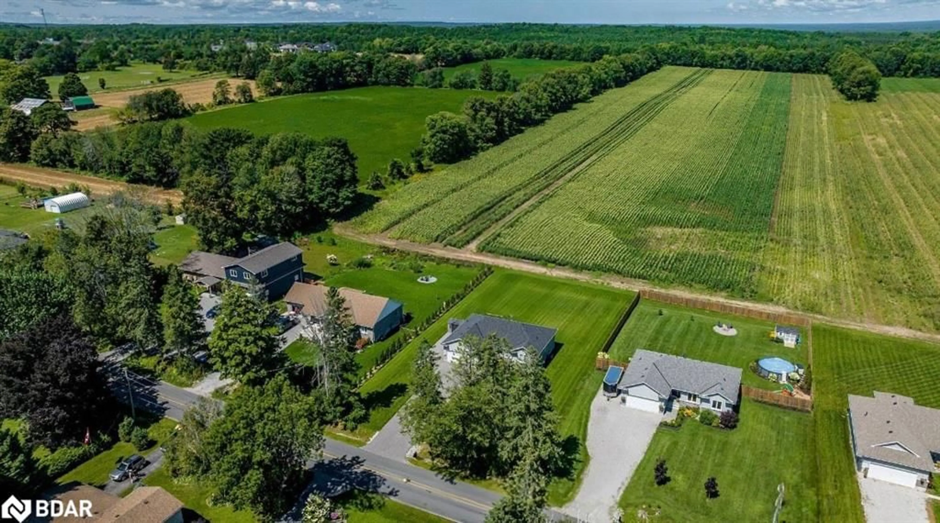 A pic from outside/outdoor area/front of a property/back of a property/a pic from drone, unknown for 2020 Warminster Sideroad Rd, Warminster Ontario L3V 0K5