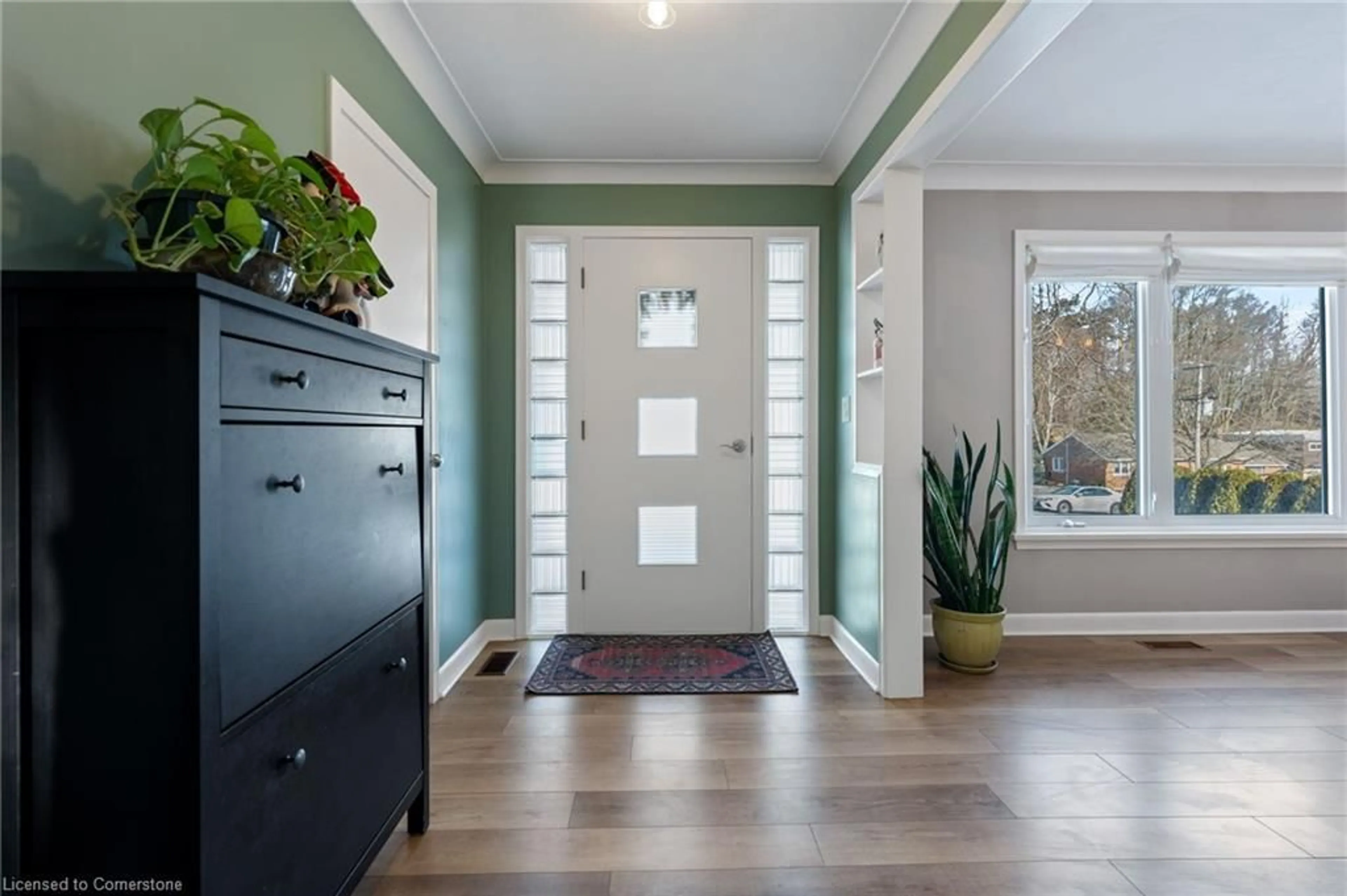 Indoor entryway for 32 Charlton Cres, Simcoe Ontario N3Y 1A7