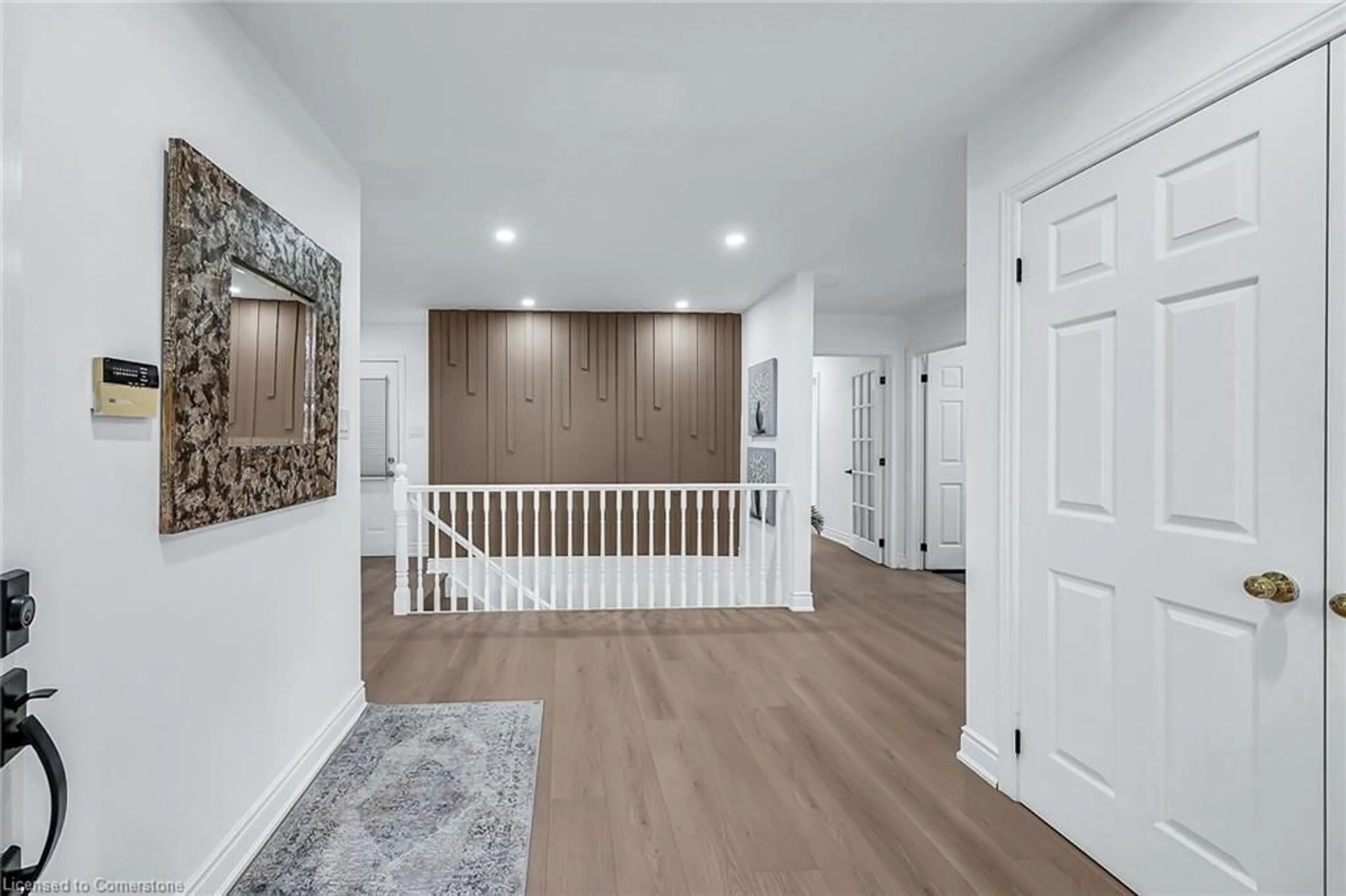 Indoor entryway for 120 Second Rd, Stoney Creek Ontario L8J 3J2