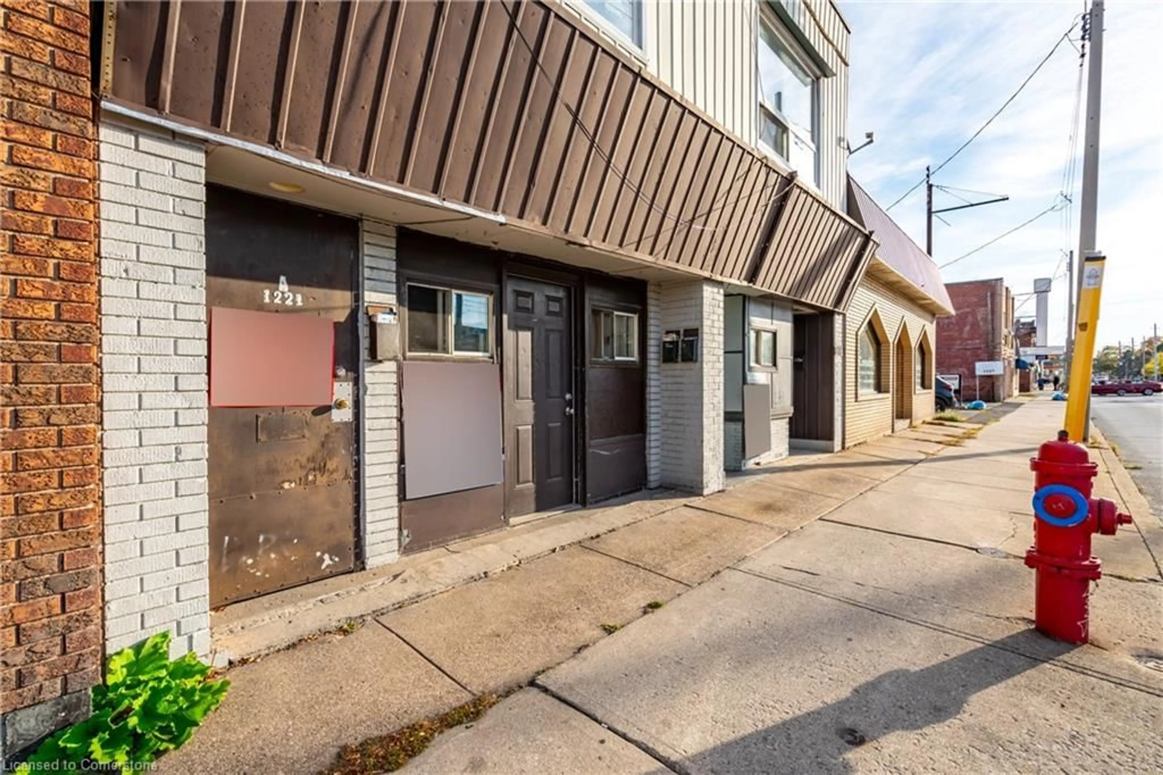 Unknown for 1221-1223 Main St, Hamilton Ontario L8K 1A5