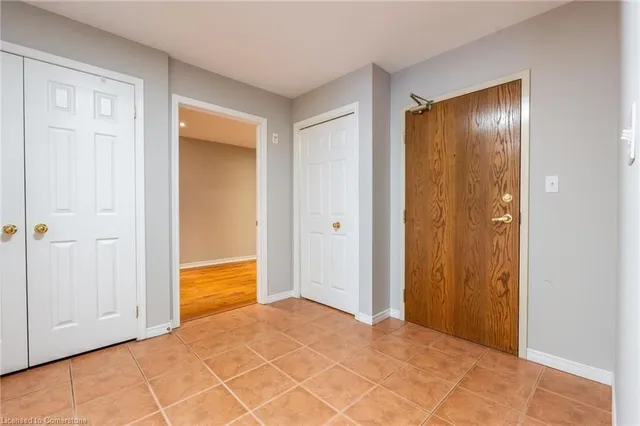 Additional property image - 4000 Creekside Dr Unit 207