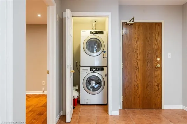 Additional property image - 4000 Creekside Dr Unit 207