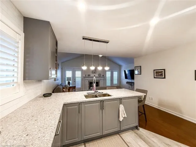 Additional property image - 13 Southbrook Dr