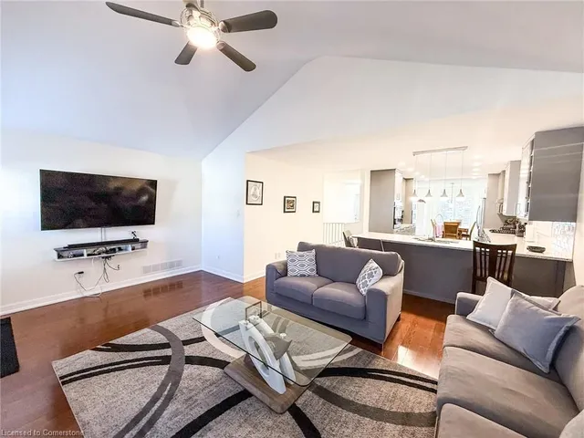 Additional property image - 13 Southbrook Dr