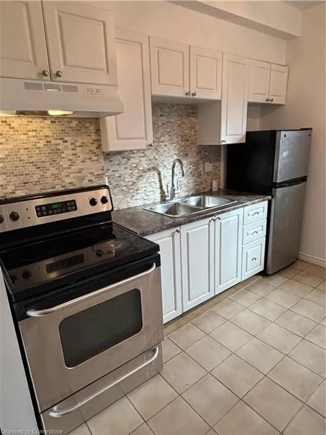 Additional image 8 of 66 Stirton St
