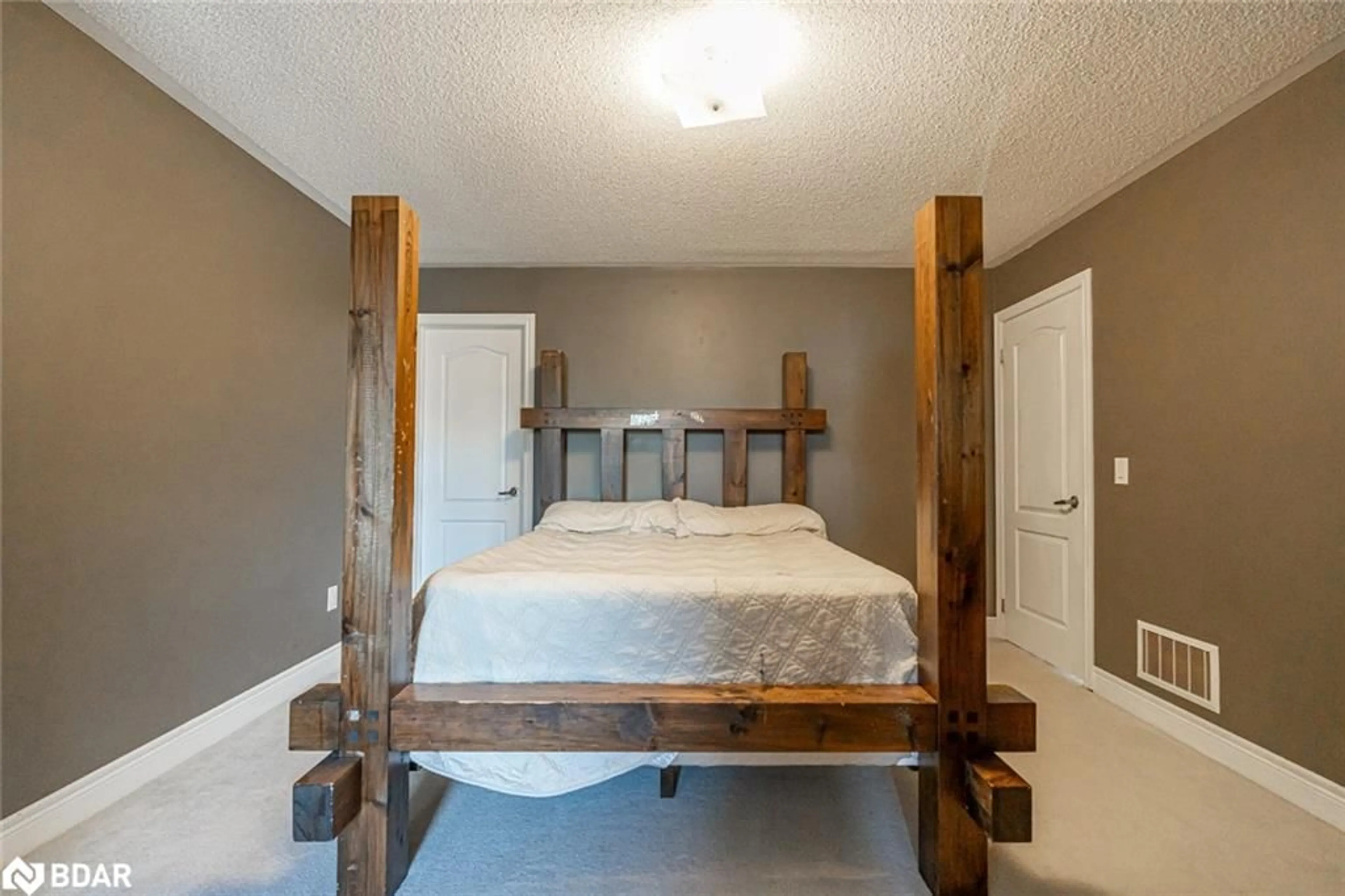 Bedroom with bed, unknown for 35 Royal Park Blvd, Barrie Ontario L4N 6M8