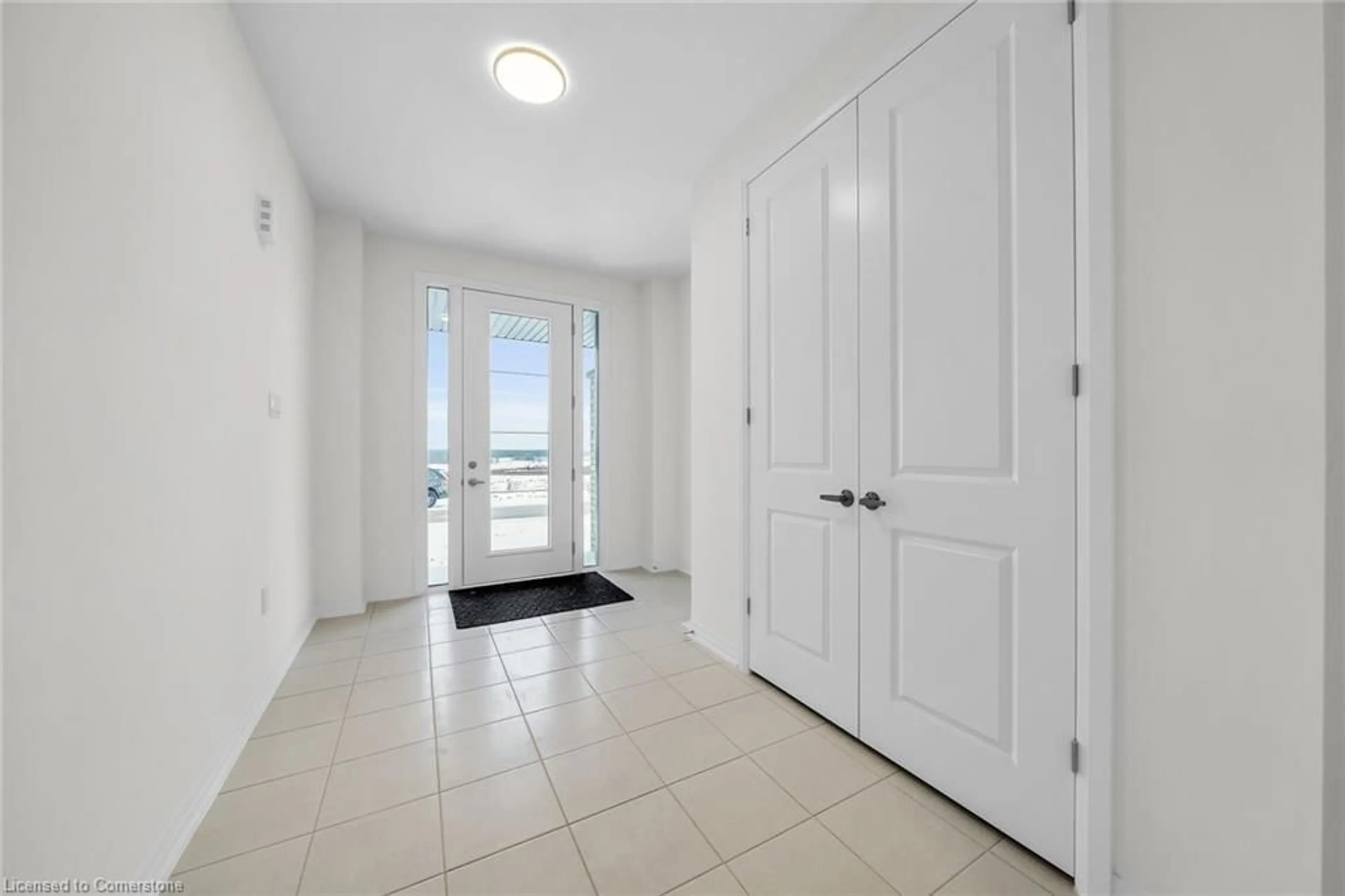 Indoor entryway for 55 Teskey Cres, Hamilton Ontario L0R 1C0