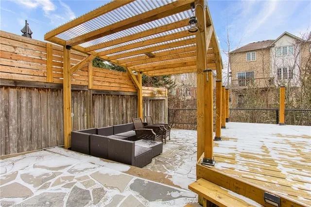 Additional image 3 of 382 Montreal Cir