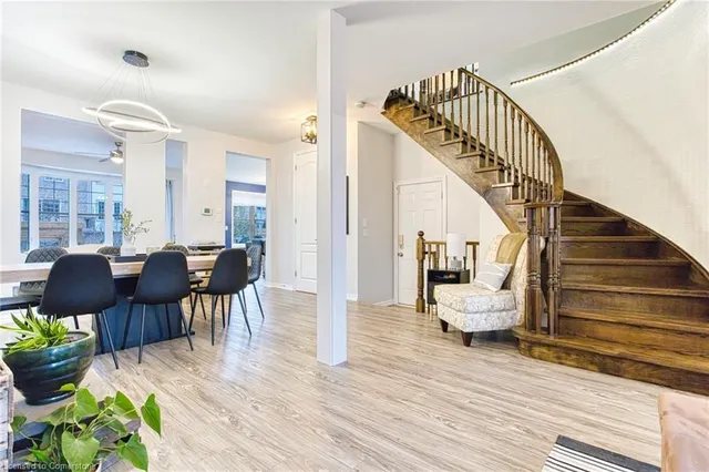 Additional image 37 of 382 Montreal Cir