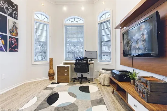 Additional image 35 of 382 Montreal Cir