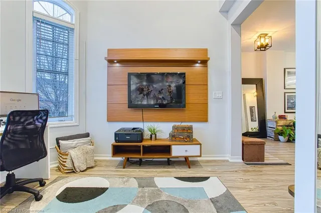 Additional image 34 of 382 Montreal Cir