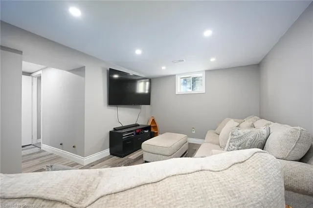 Additional property image - 8 Gafney Crt