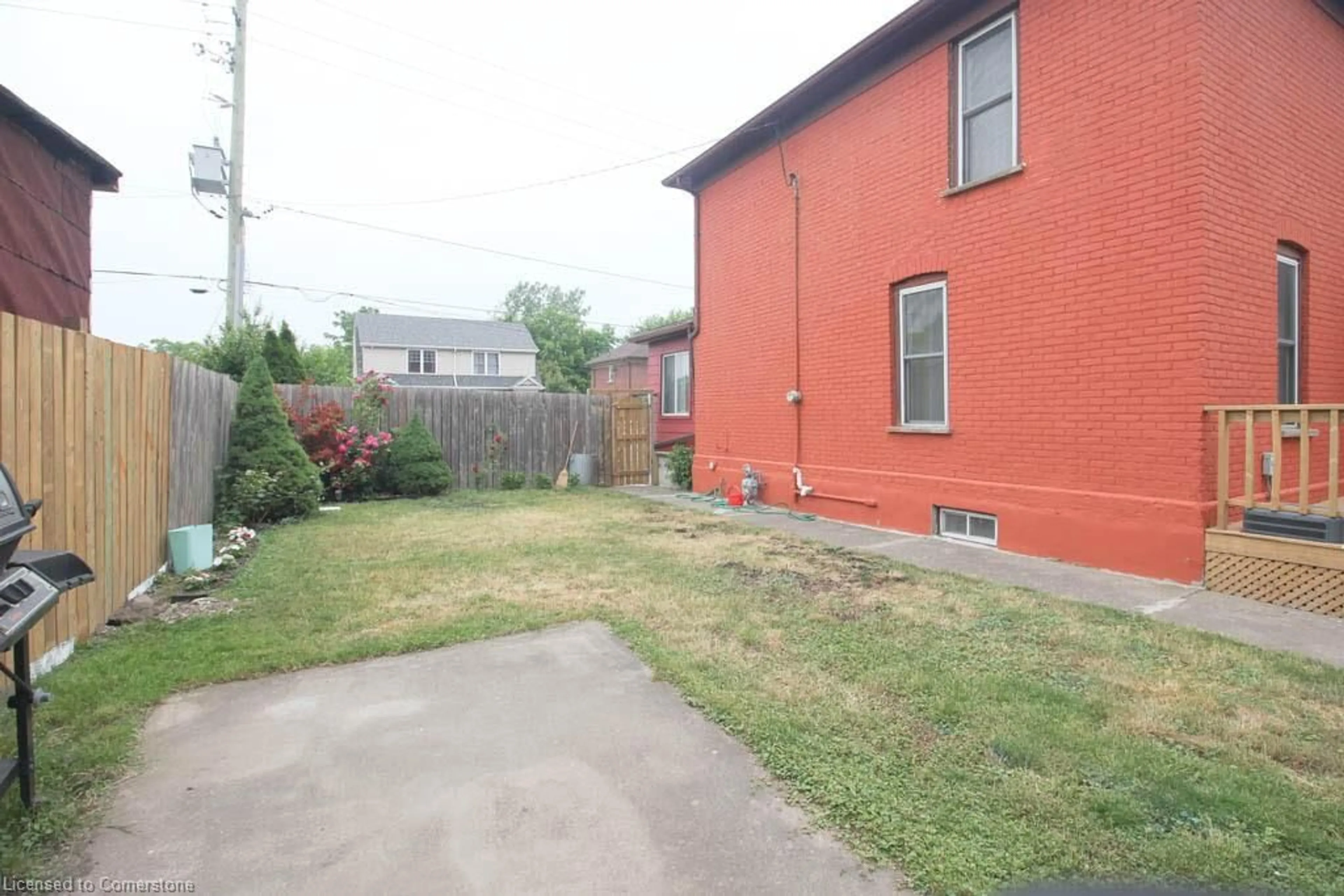 Patio, street for 4472 Second Ave, Niagara Falls Ontario L2E 4H2