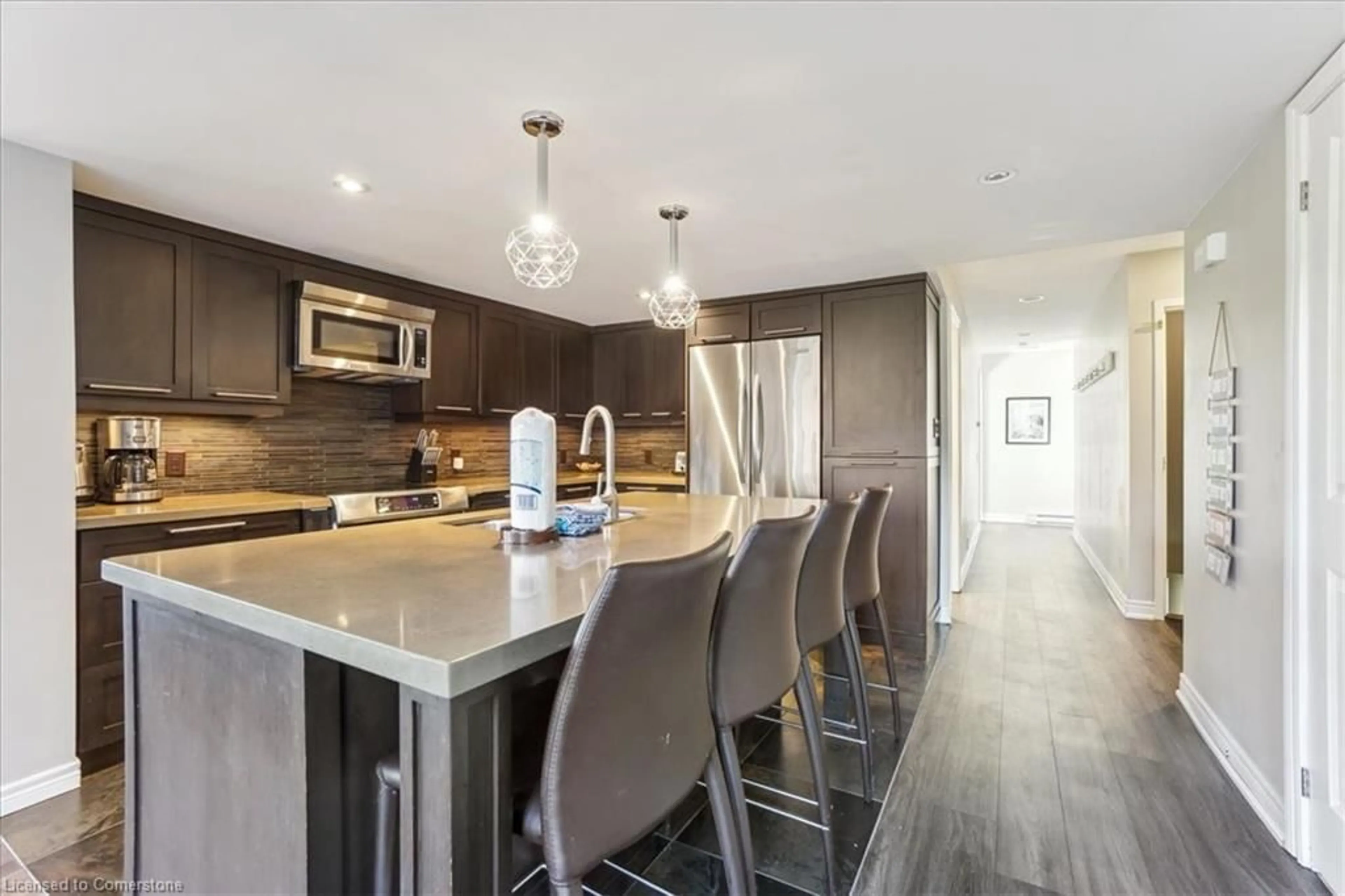 Contemporary kitchen, unknown for 120 Fairway Crt #218, The Blue Mountains Ontario L9Y 0P8