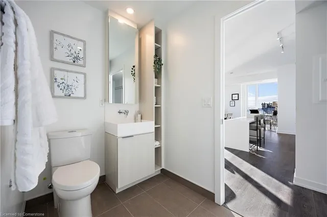 Additional property image - 370 Martha St Unit 2506