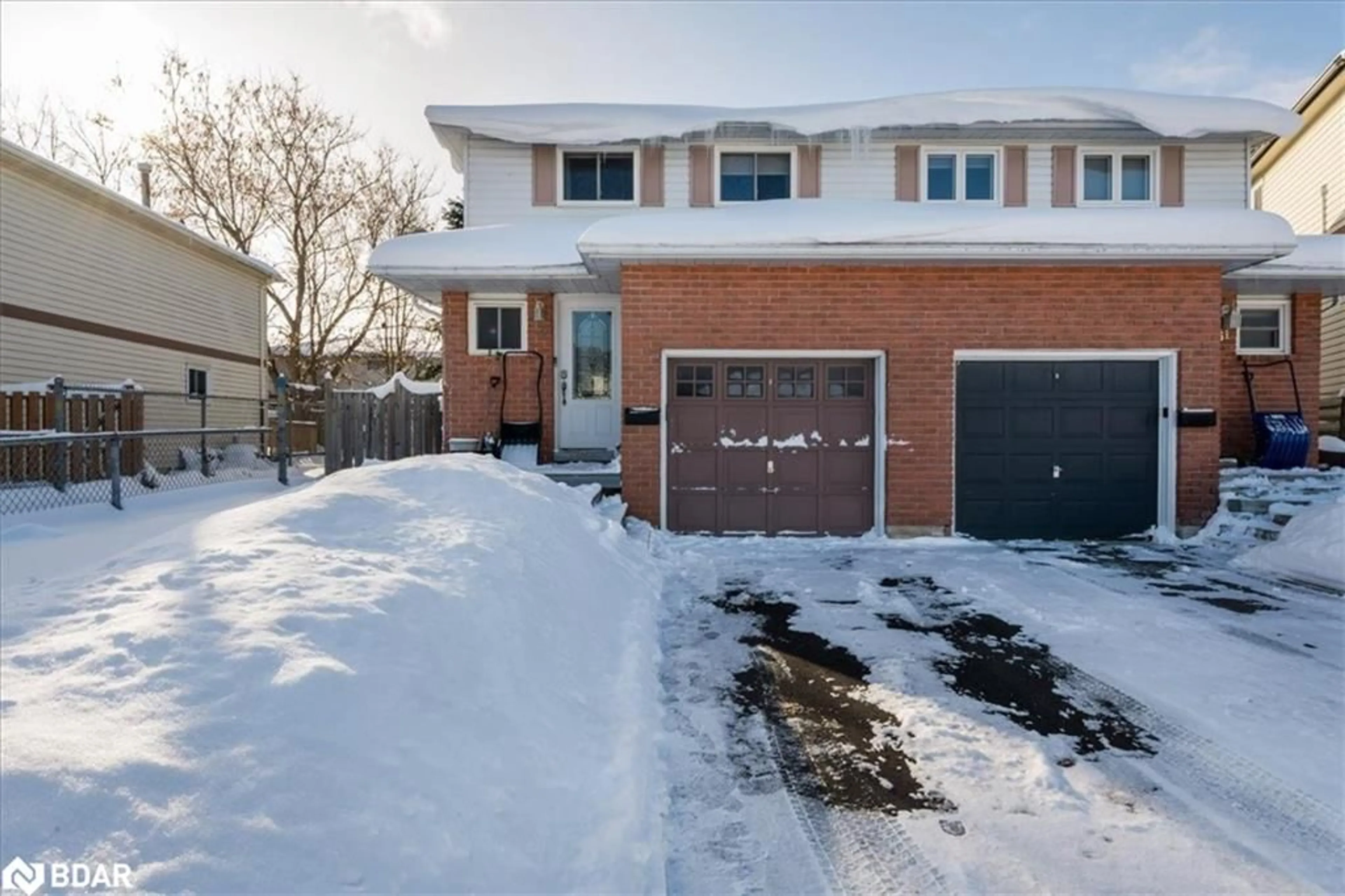 Unknown for 59 Robin Crt, Barrie Ontario L4M 5L9