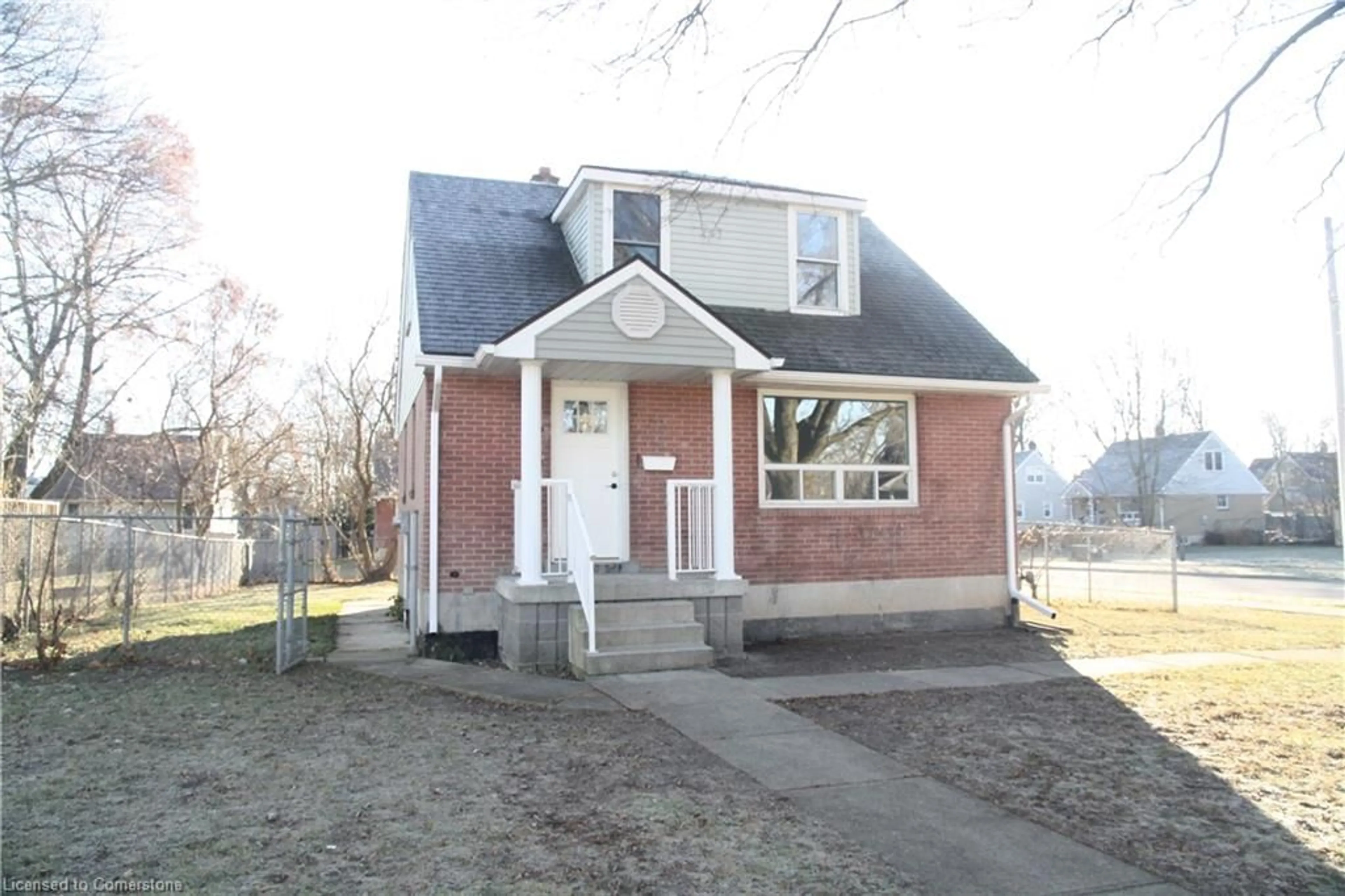 Home with brick exterior material, street for 142 Elizabeth Cres, Dunnville Ontario N1A 2P1