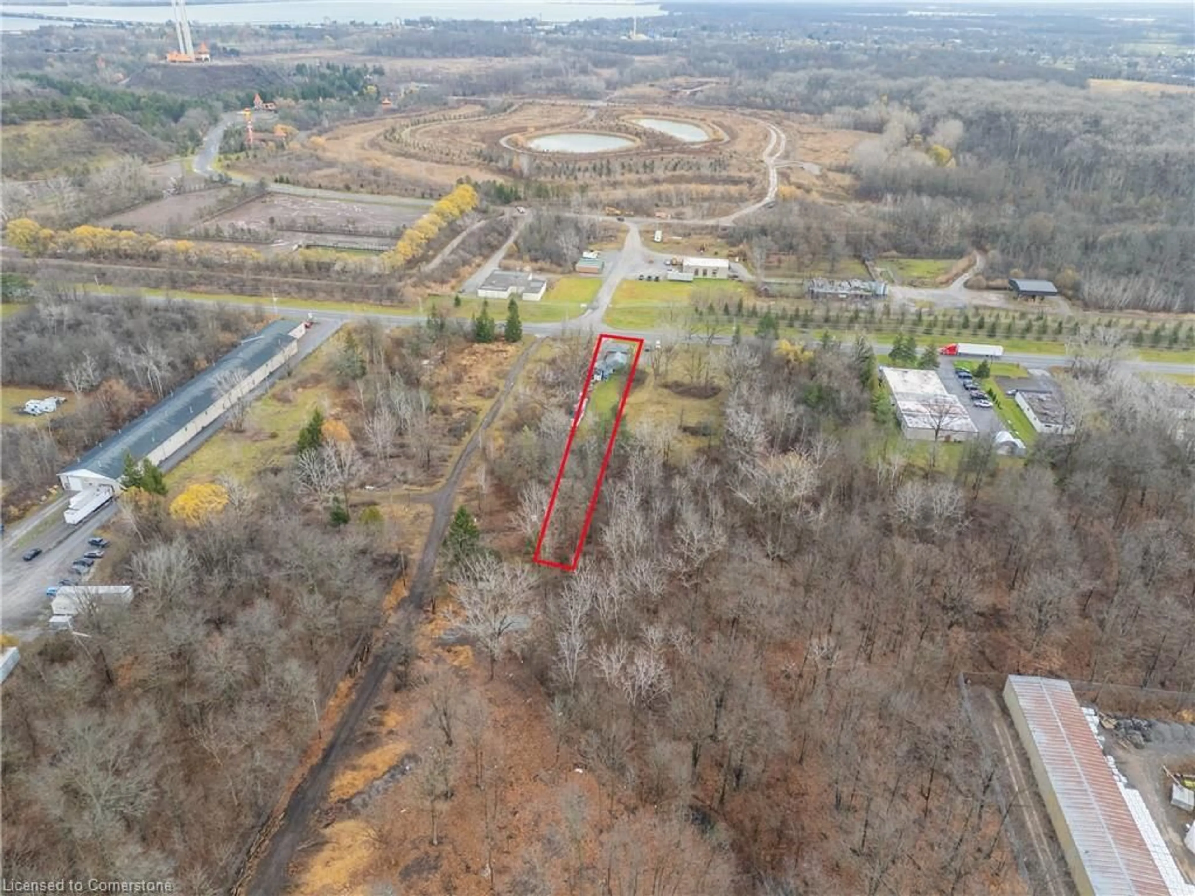 A pic from outside/outdoor area/front of a property/back of a property/a pic from drone, forest/trees view for 8279 Stanley Ave, Niagara Falls Ontario L2G 0C8