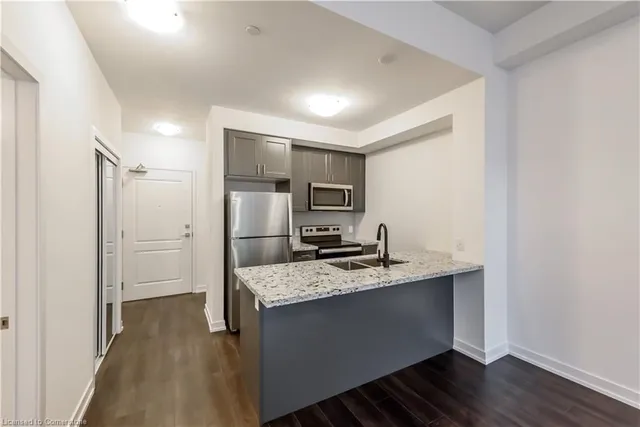 Additional property image - 450 Dundas St Unit 518