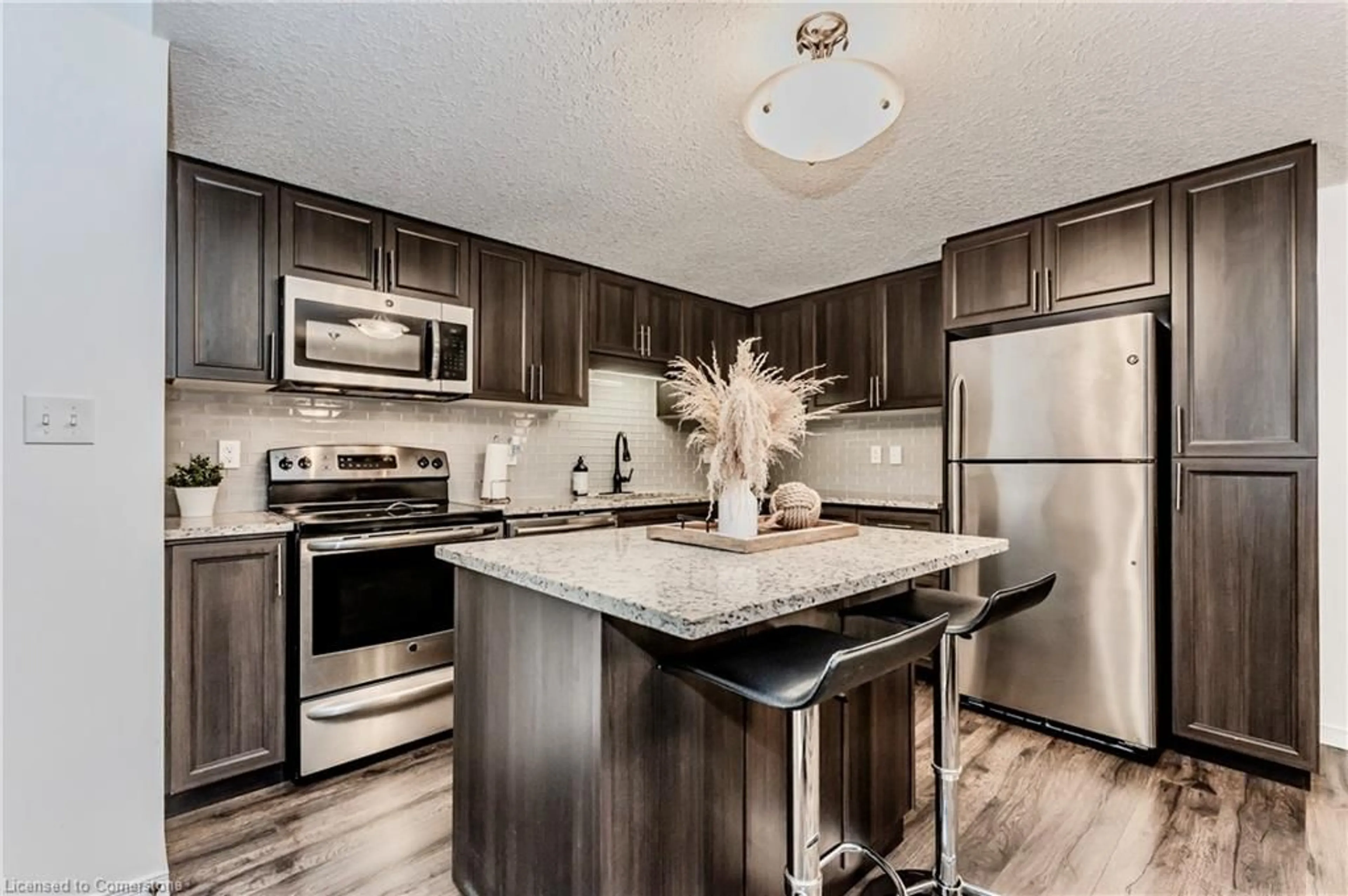 Open concept kitchen, unknown for 20 Sienna St #D, Kitchener Ontario N2R 0H6