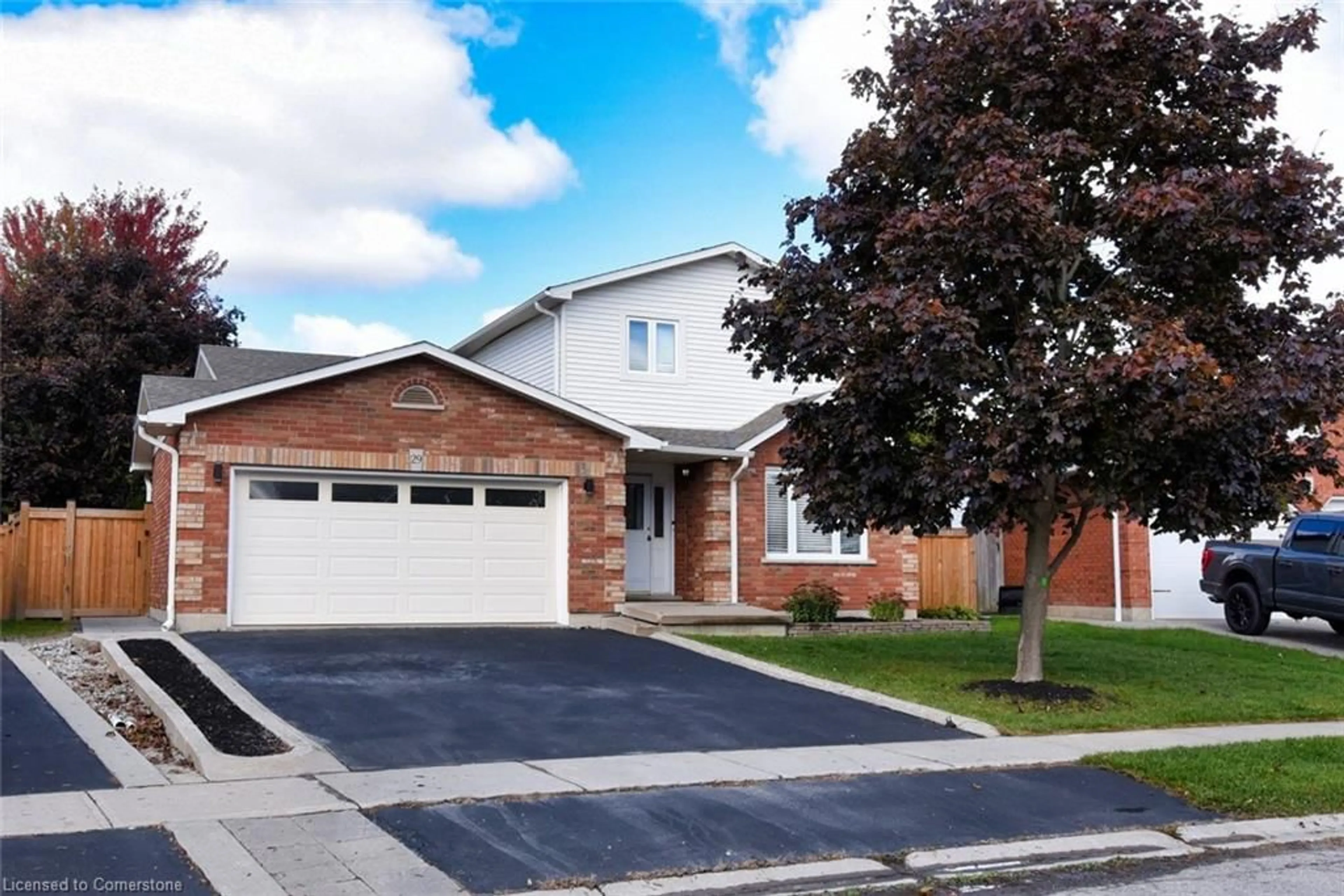 Home with brick exterior material, street for 29 Hyslop Dr, Caledonia Ontario N3W 2L2