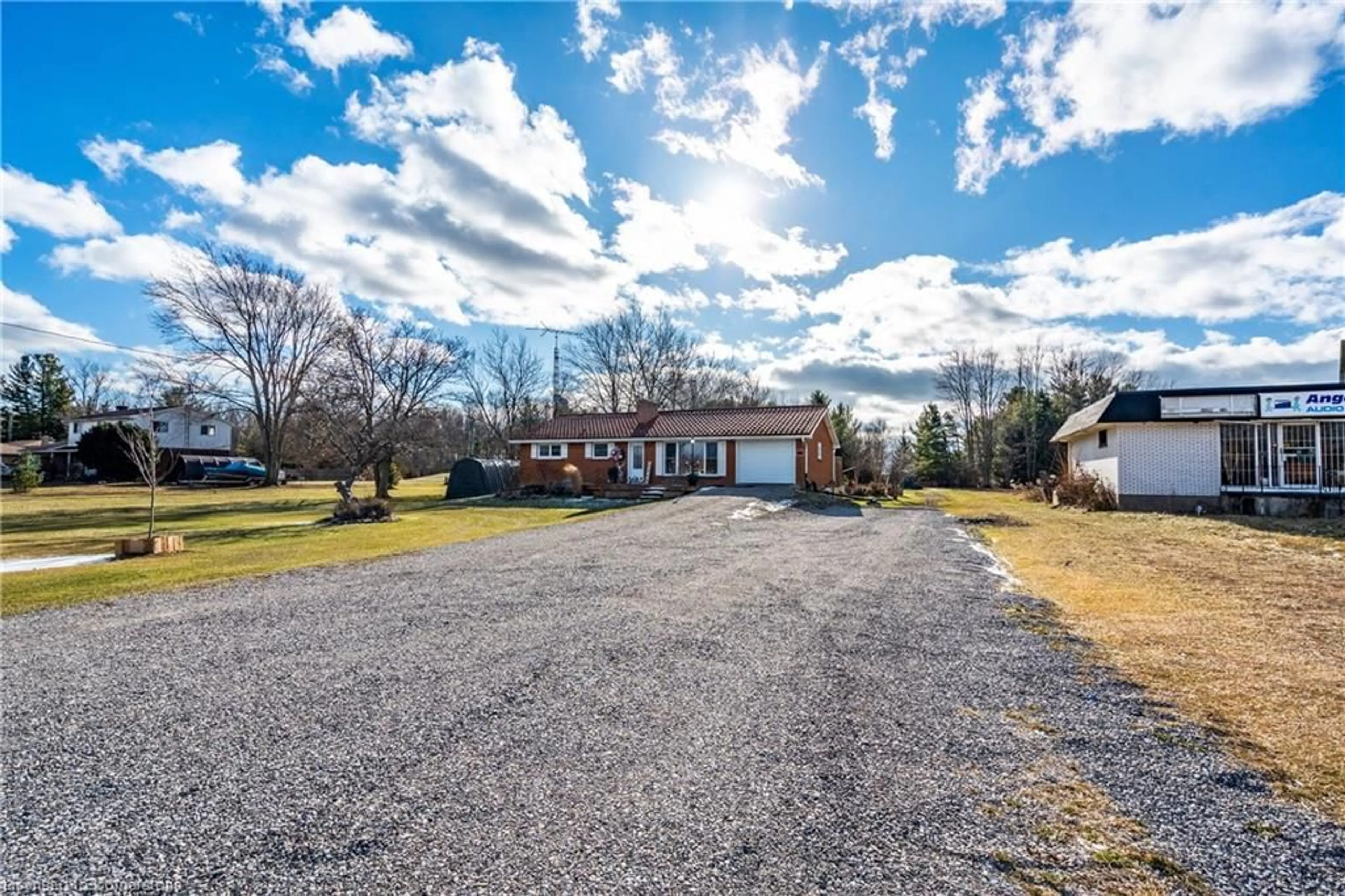 A pic from outside/outdoor area/front of a property/back of a property/a pic from drone, street for 31876 Highway 3, Wainfleet Ontario L0S 1V0