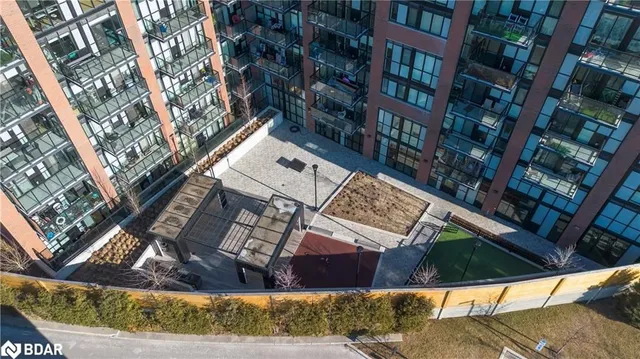 Additional image 3 of 2300 St Clair Avenue West Unit 118