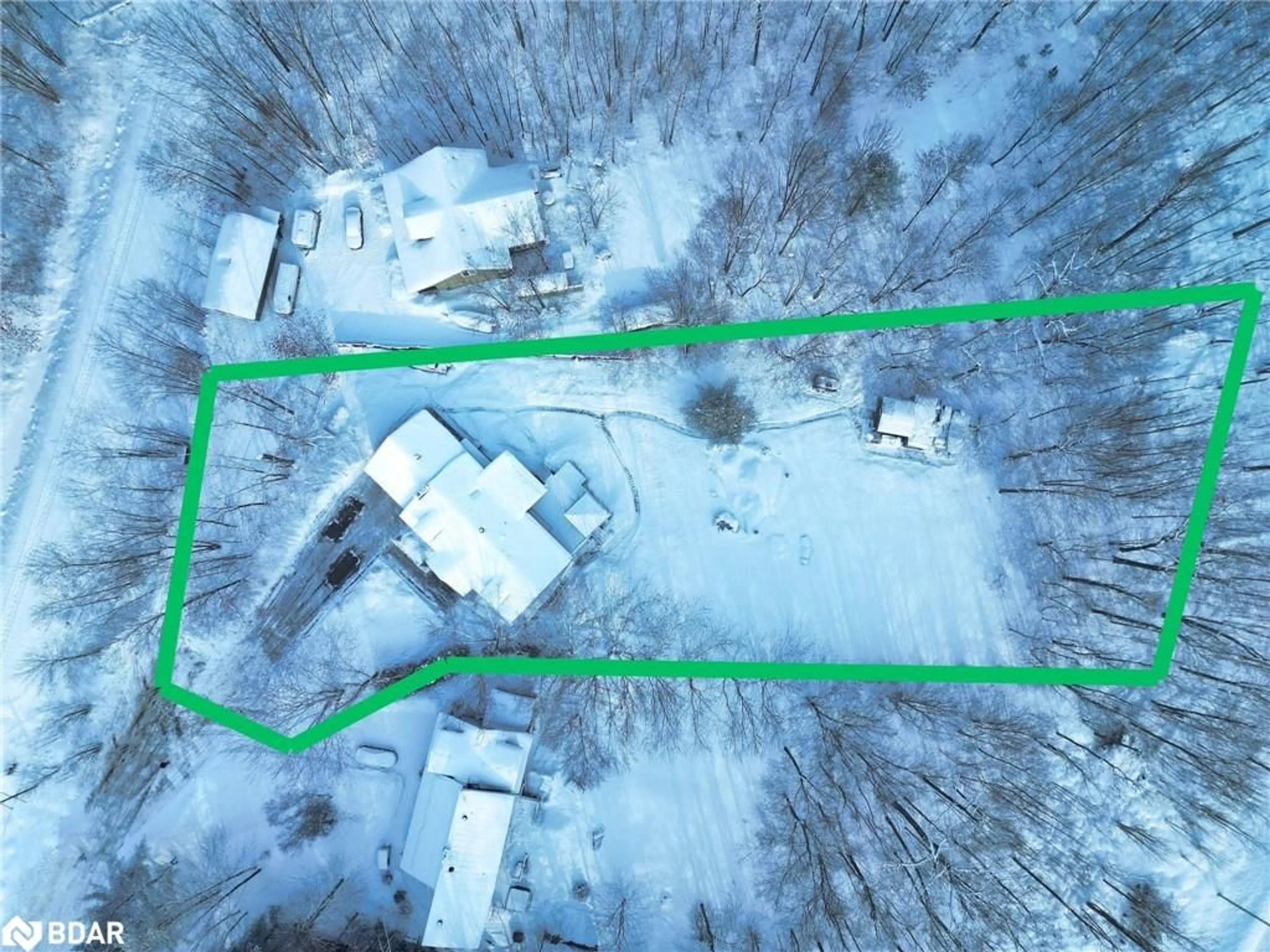 A pic from outside/outdoor area/front of a property/back of a property/a pic from drone, street for 7525 Charles Lane Lane, Rama Ontario L0K 2B0